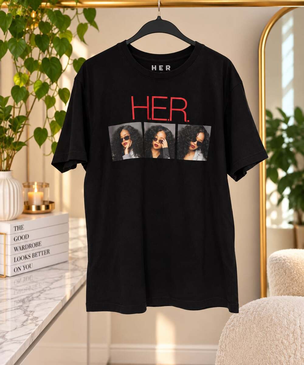 H.E.R. Tour Tee Size L Black Graphic Concert T-Shirt